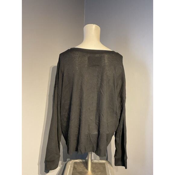 Torrid Rolling Stones Long Sleeve Crop Top Waffle Knit Size 1 - Picture 3 of 6